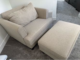 Oversized chair and ottoman