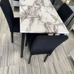 🇺🇸🇺🇸MEMORIAL DAY SALE NOW! Furniture Distribution Center-ST PETE!    HUGE PRE TAX SALE SAME DAY DELIVERY!⛷️  WHOLE HOME UNDER $2500!!!  RECLINING 