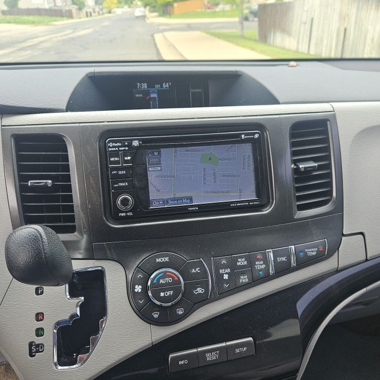 2013 Toyota Sienna