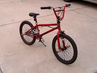 Mongoose Raid 20" Freestyle Bike, Red