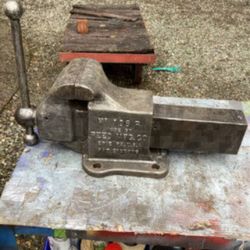 Reed 106R Vise / 6 Inch Jaws / Opens 10 Inches / Made In USA Vice 