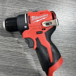 Milwaukee M12 Drill