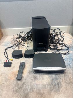 BOSE AV 3-2-1 II DVD/CD Media Center w/ Powered Speaker System  AV3-2-1