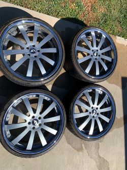22” Staggered wheels
