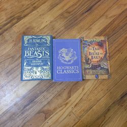 Harry Potter Books - Fantastic Beasts Screenplay, Hogwarts Classics, Beetle the Bard