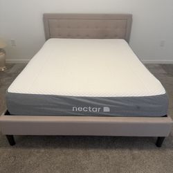 Queen Bed Set ( Frame & Mattress ) 