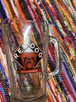 Red dog pitcher