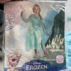 Costume