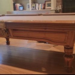 Pool Table ( Free Delivery & Set Up ) 