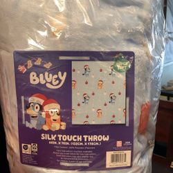 BLUEY & BINGO SILK TOUCH THROW CHRISTMAS BLANKET 60in. X 70in.