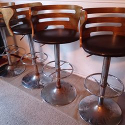 Spinning Bar Stools (4)