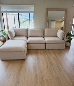 Anabei- 3 Seater Modular Sofa With matching Ottoman