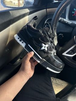 Lv stake black
