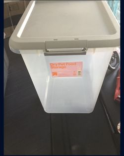 Pet Food Storage