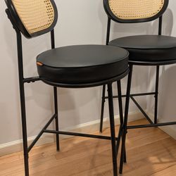 VASAGLE Counter Height Bar Stool with PE Rattan Back Set of 2