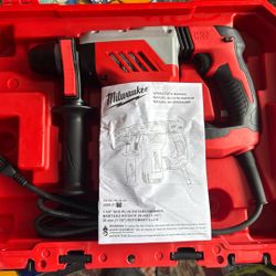 Milwaukee 1-1/8 SDs Plus Rotary Hammer
