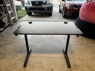 Black Gaming Desk