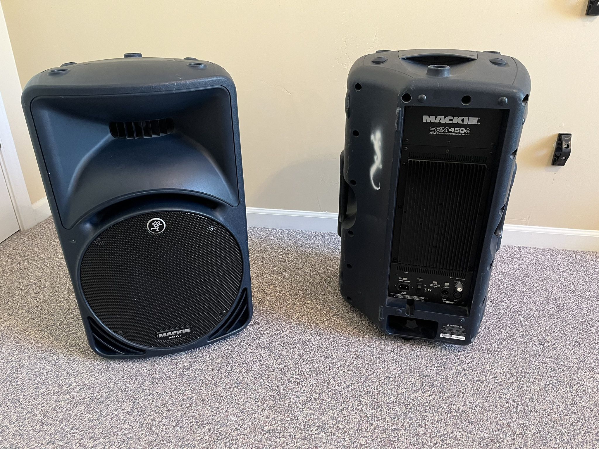 Mackie SRM450 V2 Powered Speakers