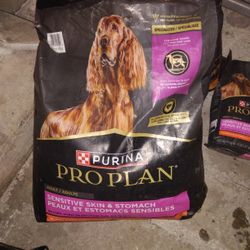 PURINA Pro Plan Specialized Adult , Sensitive Skin And Stomach, 30 Lbs