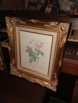 Beautifull Roses Picture frame excelent condition