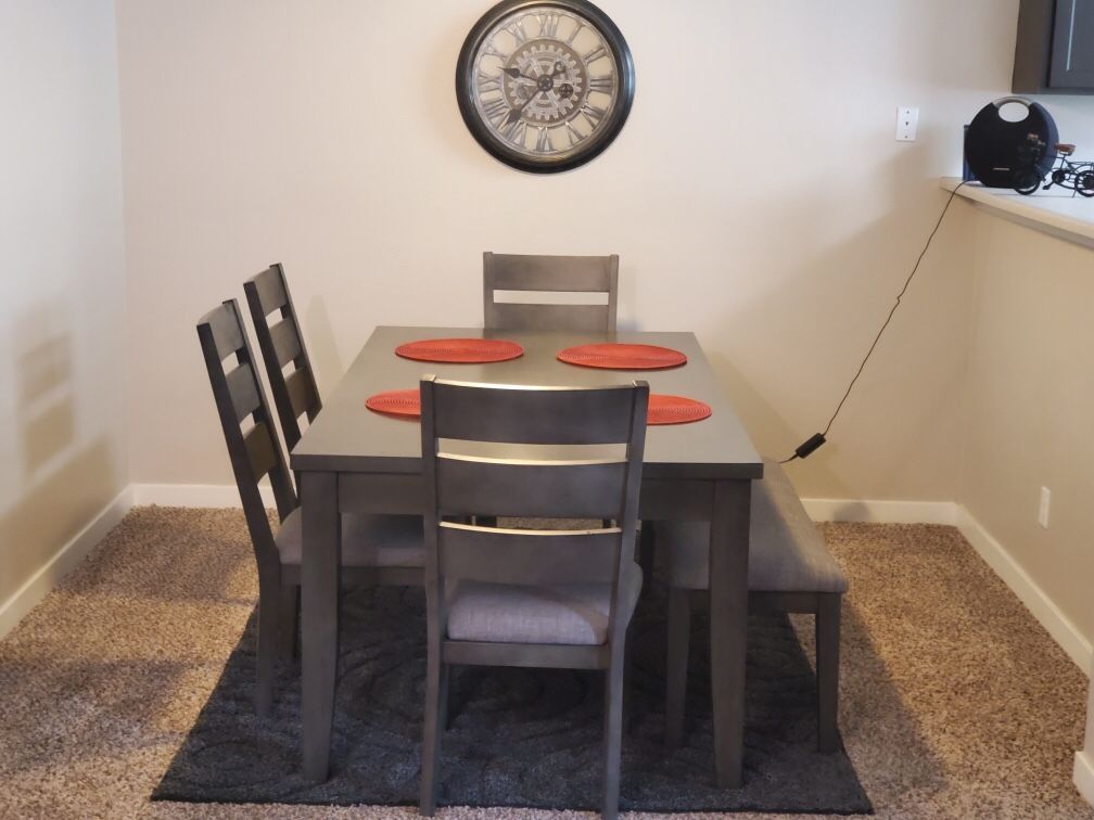 Dining Rm table and chairs- 6 moths old$425, table has drawers!!