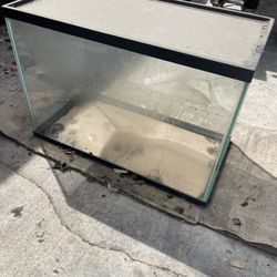 Aquarium tank