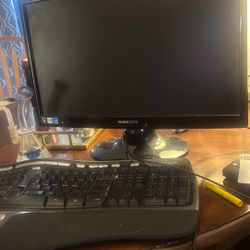 Hannspree Monitor And Keyboard 