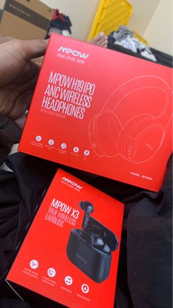 Wireless bluetooth headphones