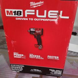 Milwaukee M18 Fuel Mid Torque 1/2"impact Wrench 