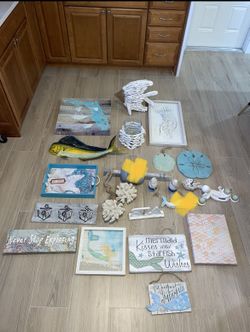 Beach Decor And Mirror