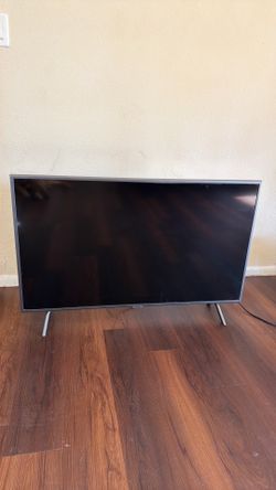 Samsung 43in Smart TV