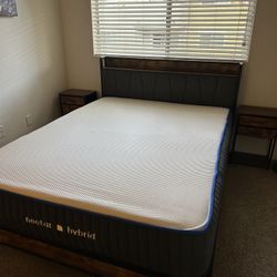 Queen Bed Set (Mattress And Frame) 