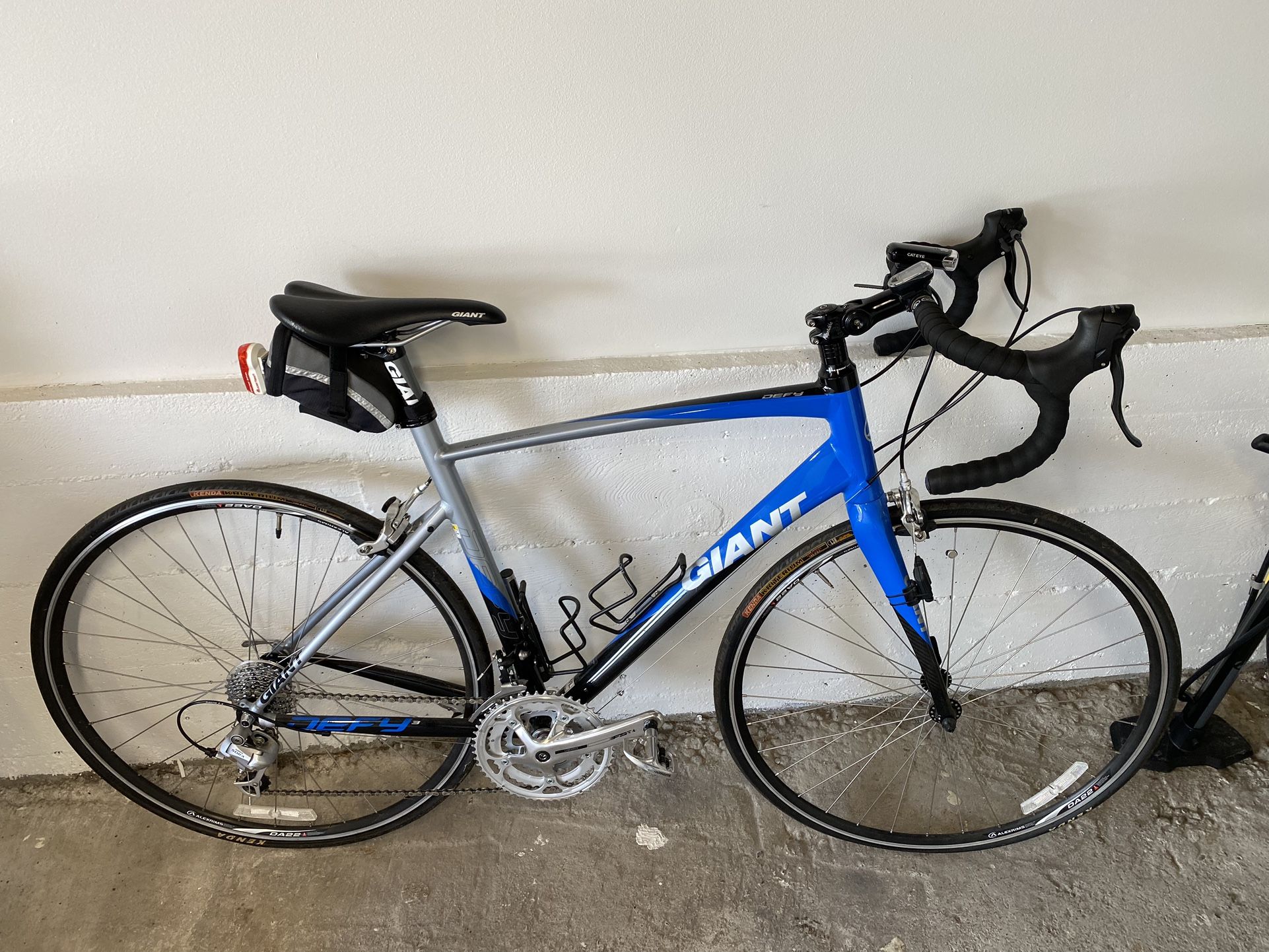 Giant Defy M/L One Ride 