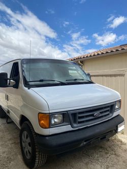2007 Ford E-350