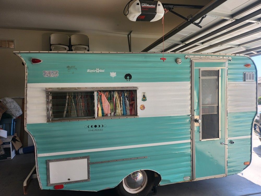 Vintage RV Camper