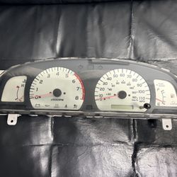 2001-2004 Toyota Tacoma Speedometer Gauge Cluster, 4 cylinder 2.4L, AT, TOW PKG
