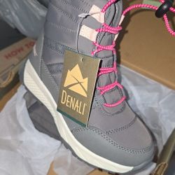 Snow Boots(Brand New)