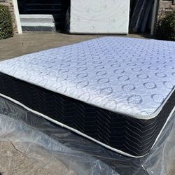 Queen Orthopedic Deluxe Collection Mattress!!