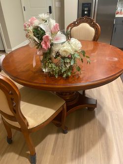 Round Wood Dining Table with 2 Chairs