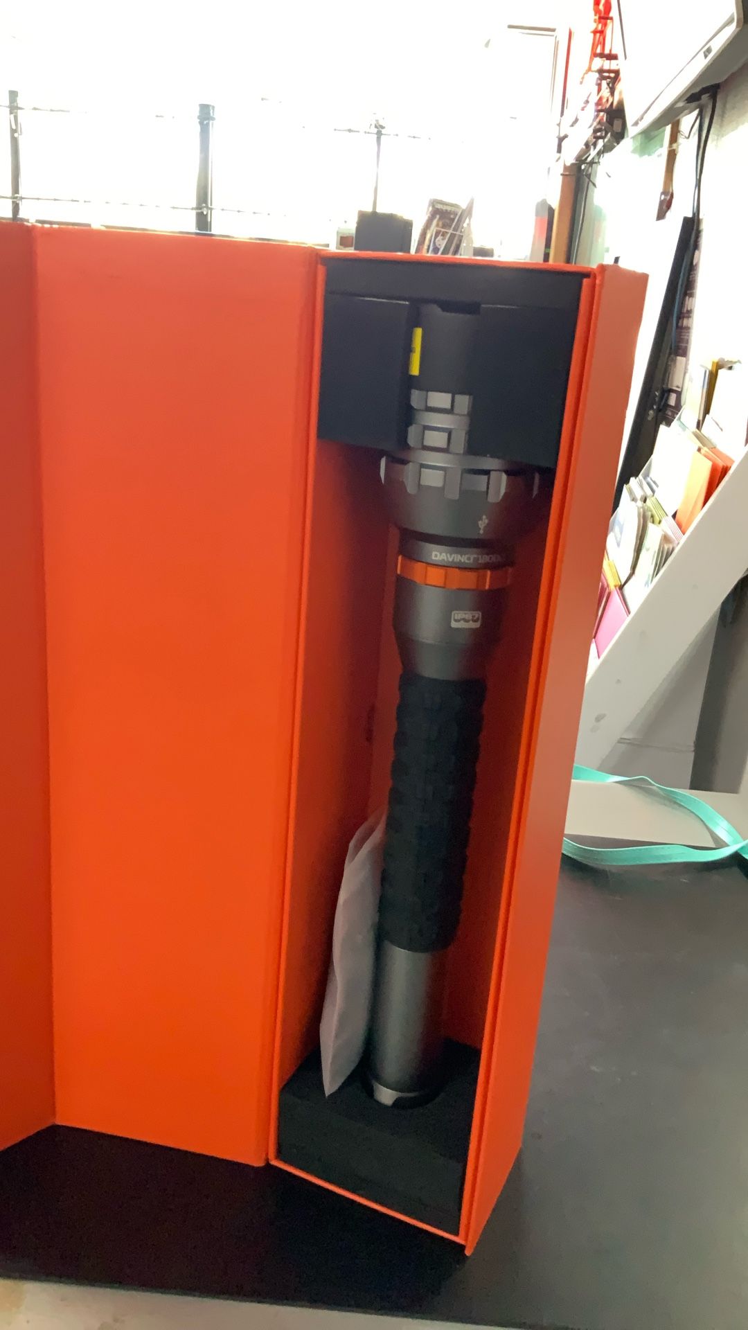 Nebo Davinci 18000 Lumens Flash Light