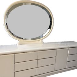 FREE Art Deco / Retro Style 5-Piece Bedroom Furniture 