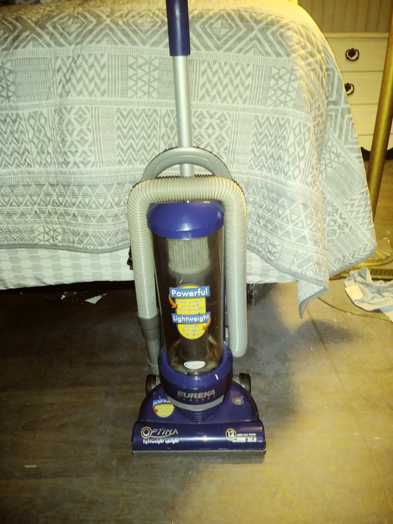 Good. Optima Eureka light weight upright for Sale in Nashville, TN