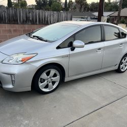 2013 TOYOTA PRIUS FOUR FOR SALE 