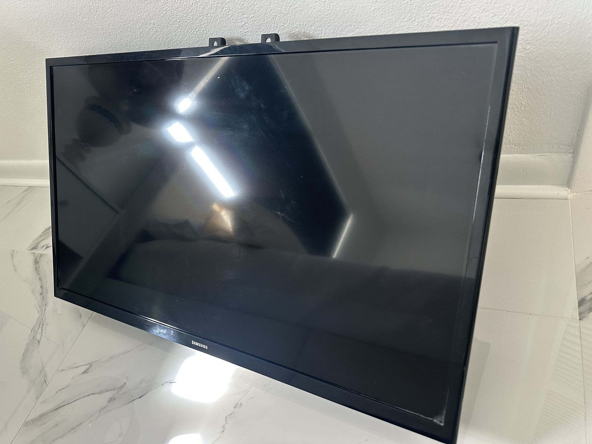 Small Samsung Tv