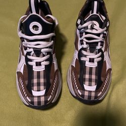 Burberry Shoes 