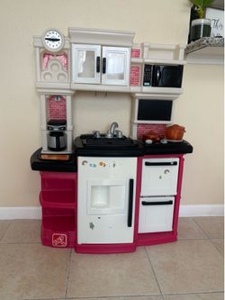 Cocinita de juguete