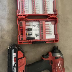 Milwaukee M18 Fuel Brushless Impact Driver With CP 3.0 Battery And 32 Piece Bit Set