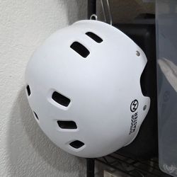 Outdoor Master White Ski/Skate Helmet