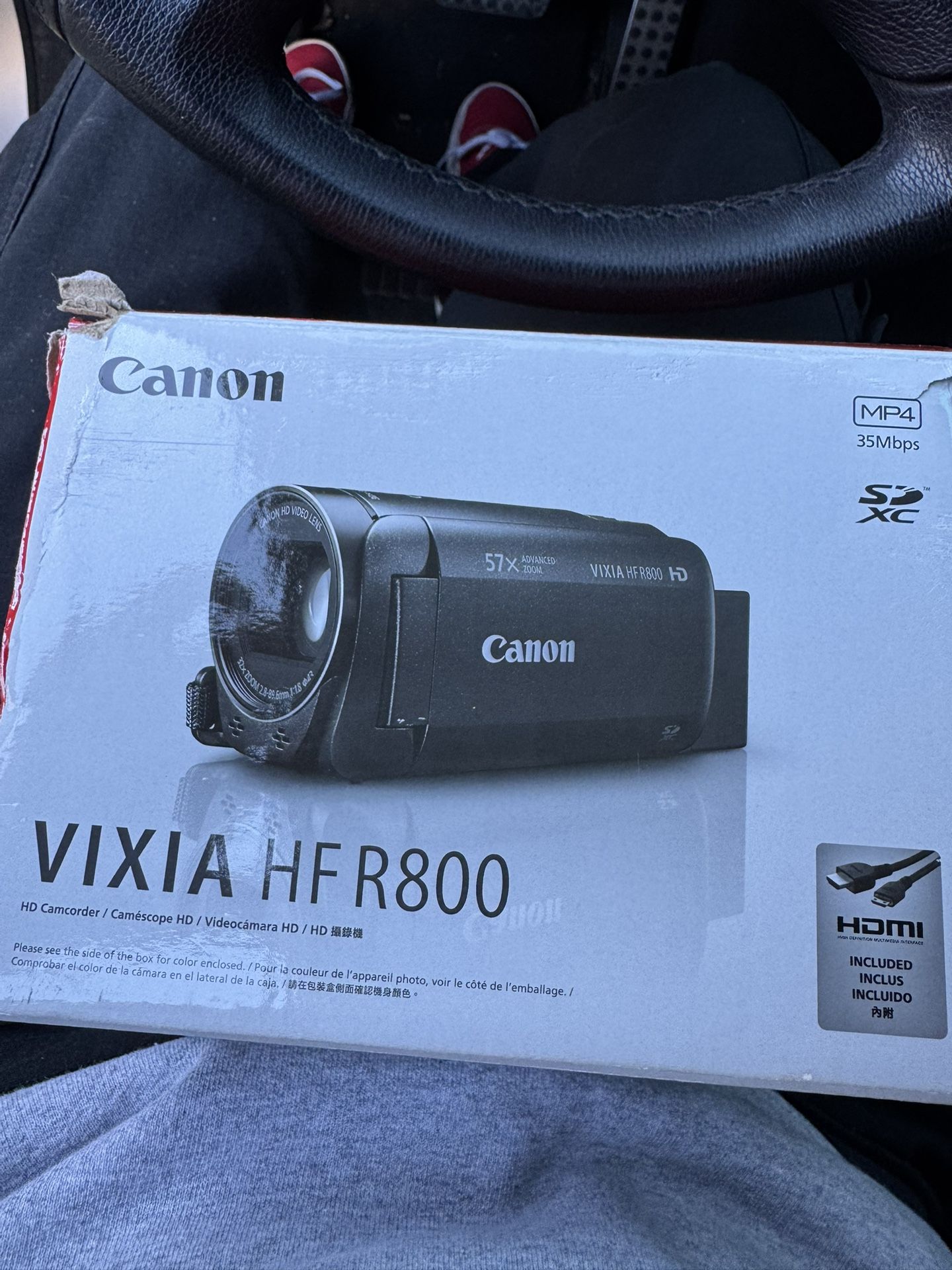 Canon Vixia HF R800