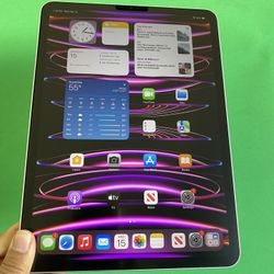 128GB Apple IPad Pro 11” 4th Generation (2022 Latest Model / M2 chip ) with Keyboard, pen & Accessories (warranty 01/ 2024 / -512GB $899)